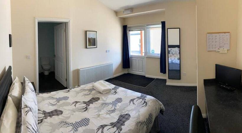 پانسیون Ivy Cottage Serviced Accommodation