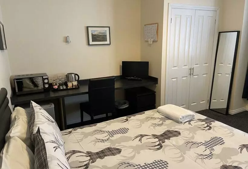 Majatalo Ivy Cottage Serviced Accommodation