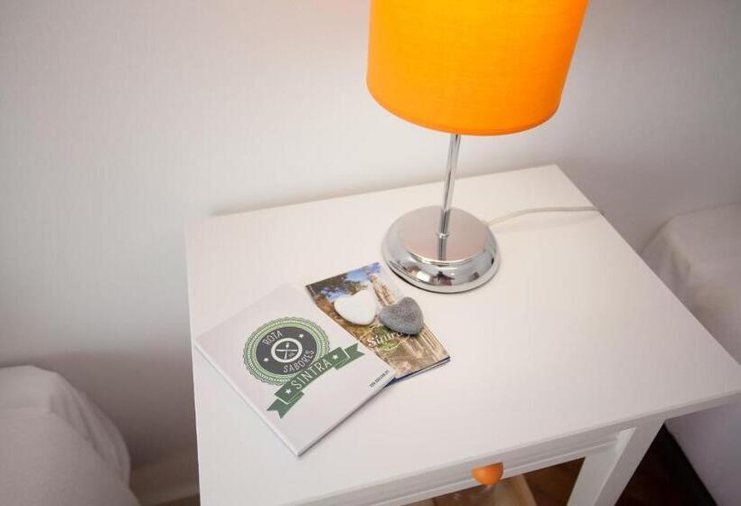 پانسیون Mouralua