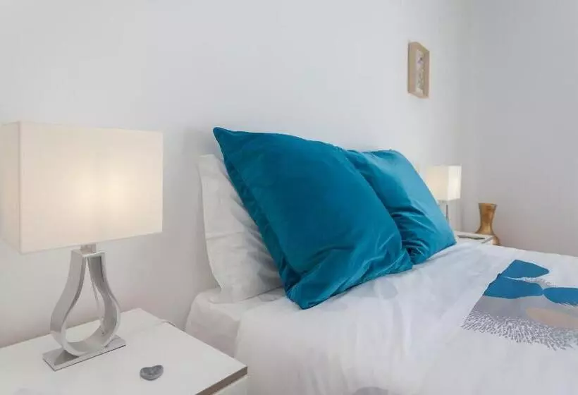 پانسیون Mouralua