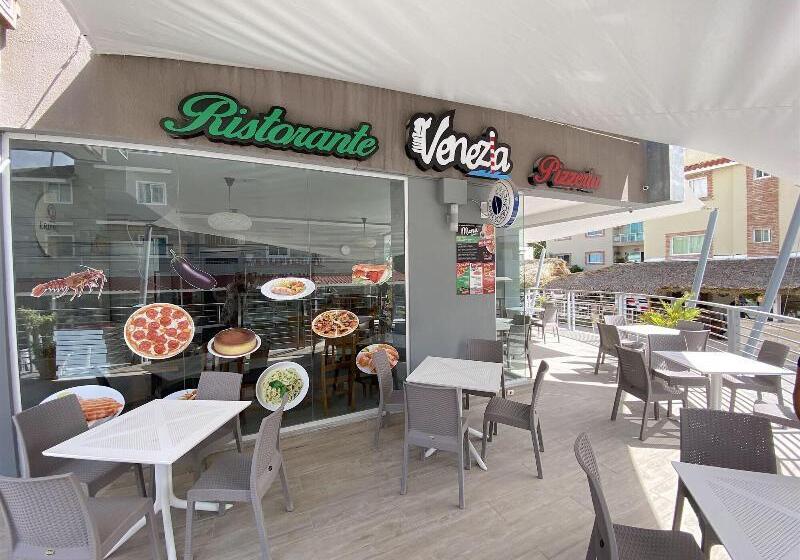 Sol Caribe Suites Deluxe Beach Club And Pool