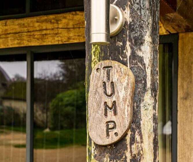 Tump Cottage