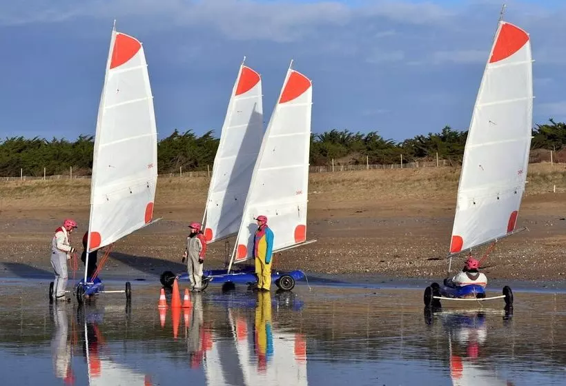 Auberge Des Dunes  Reves De Mer