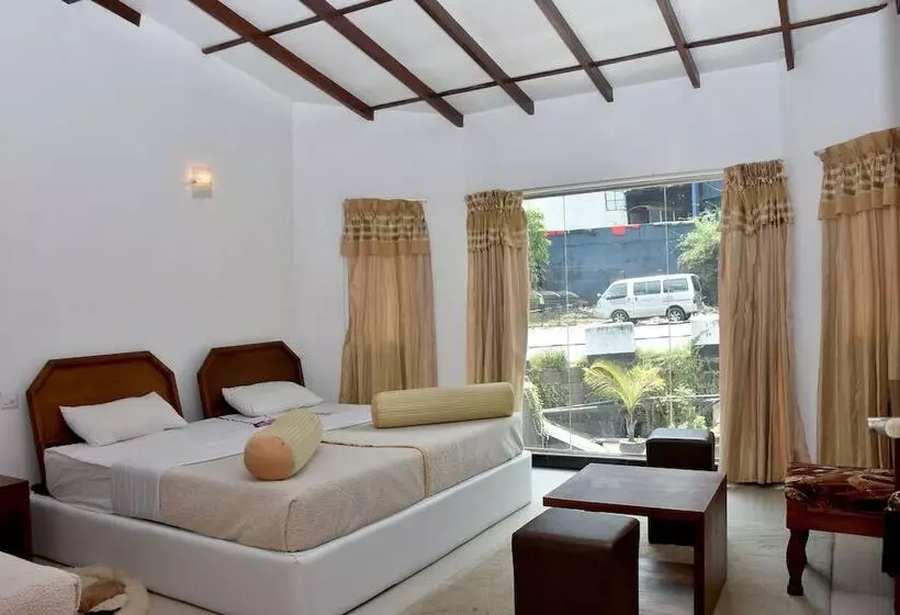 Hotel Hill View