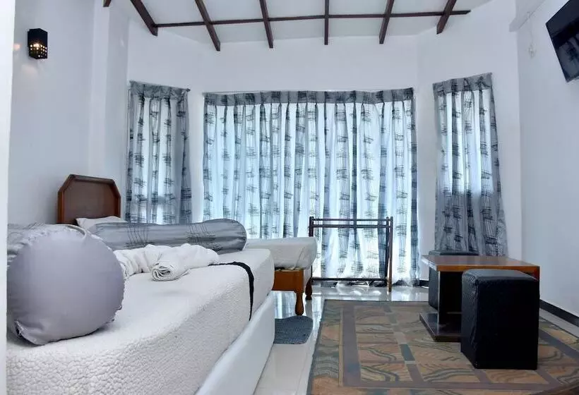 Hotel Hill View
