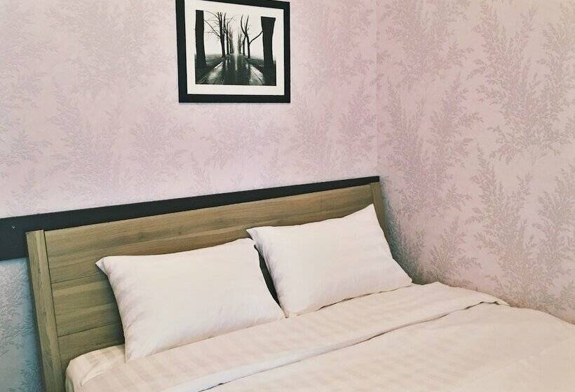 هتل Seven Hills Lubyanka