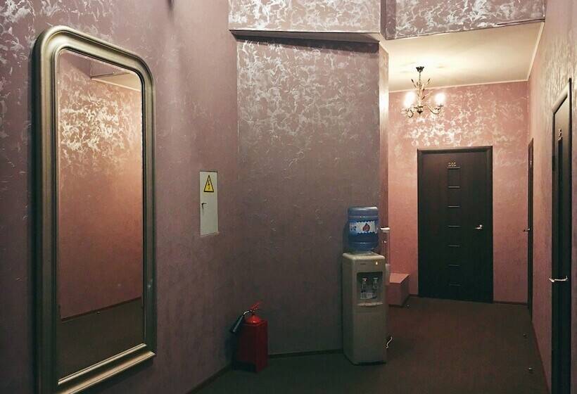 هتل Seven Hills Lubyanka