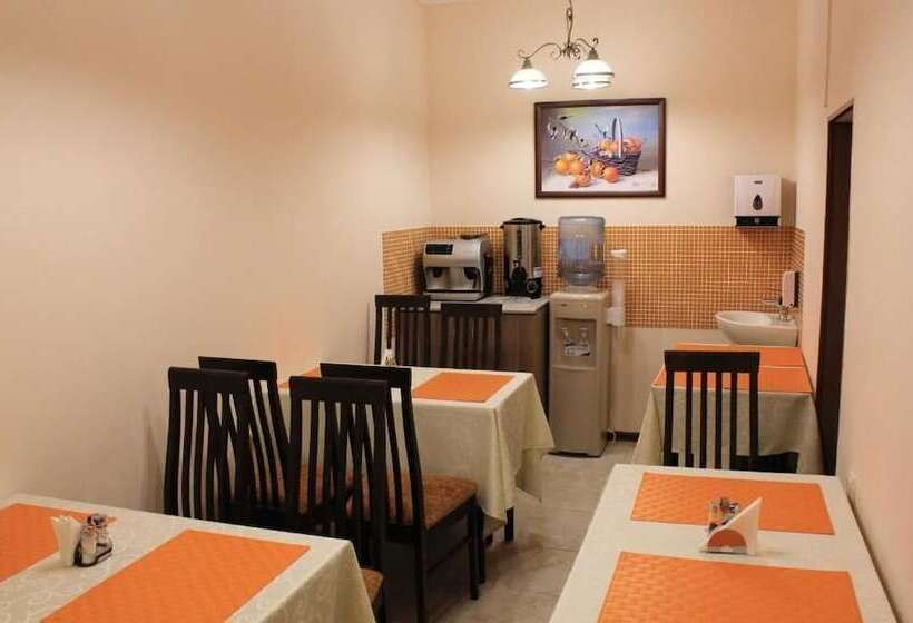 هتل Seven Hills Lubyanka