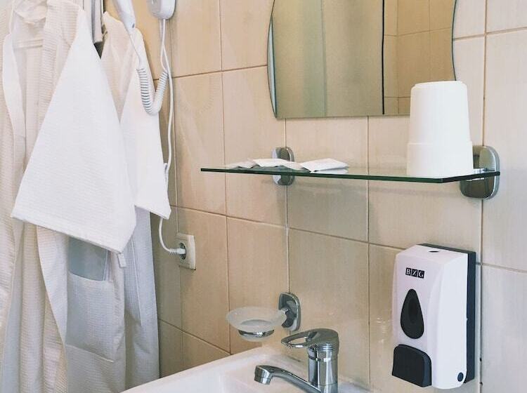 هتل Seven Hills Lubyanka