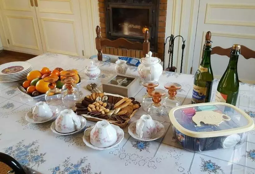 Majatalo Camden House