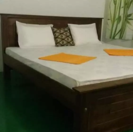 پانسیون Easy Life Happy Home