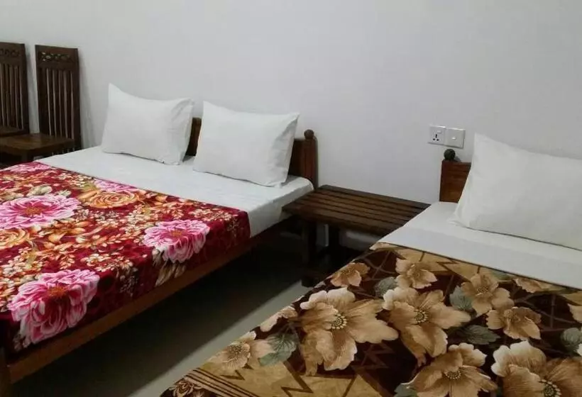 Tea Breeze Motel