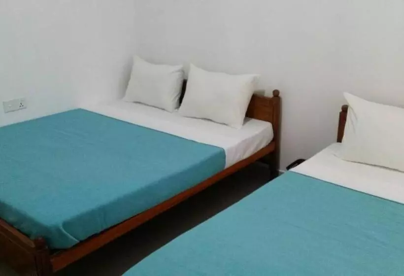 Tea Breeze Motel