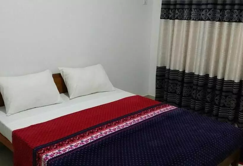 Tea Breeze Motel