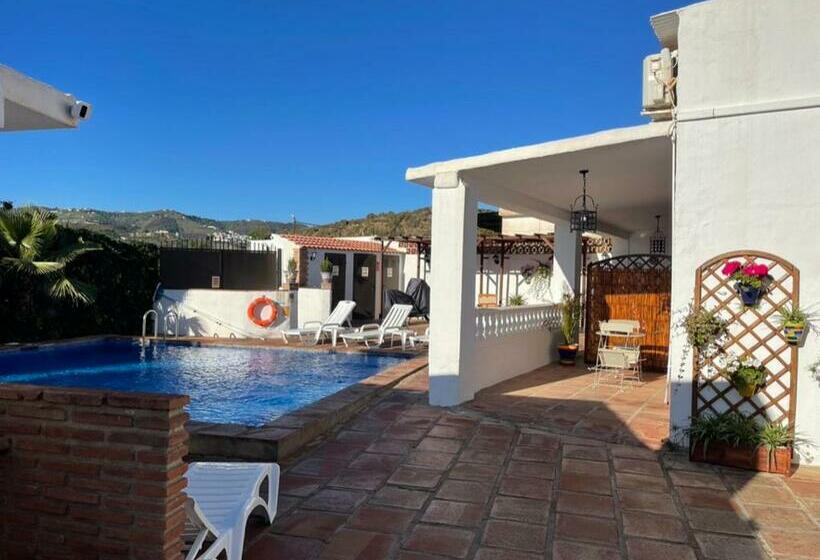 פנסיון Casa Bambu Apartresort