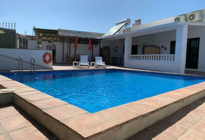 פנסיון Casa Bambu Apartresort