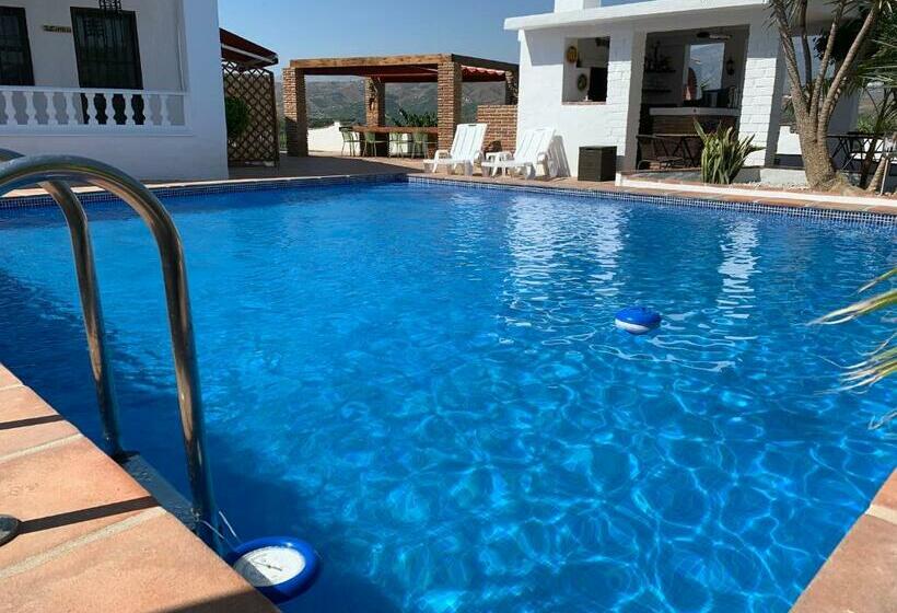 פנסיון Casa Bambu Apartresort