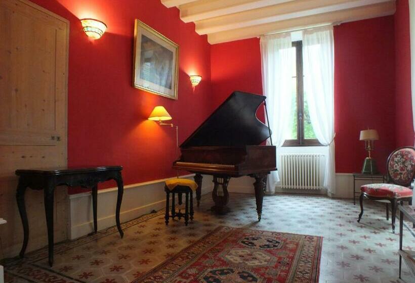 פנסיון Chateau Du Donjon