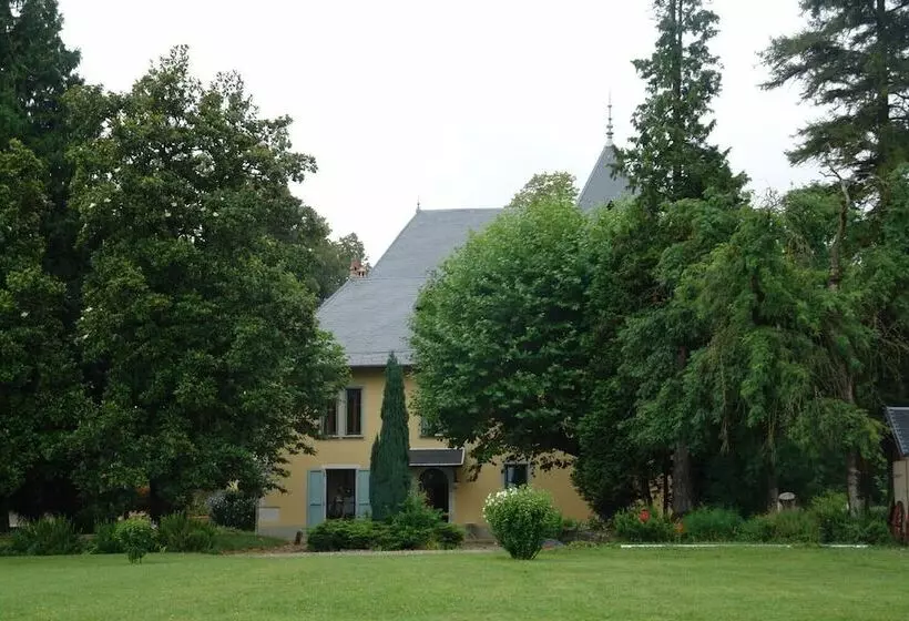 ペンション Chateau Du Donjon