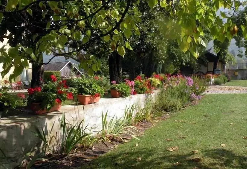 ペンション Chateau Du Donjon