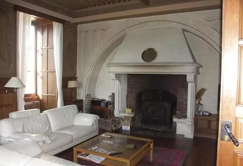 ペンション Chateau Du Donjon