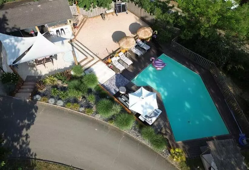 ペンション Halte à Reyrieux