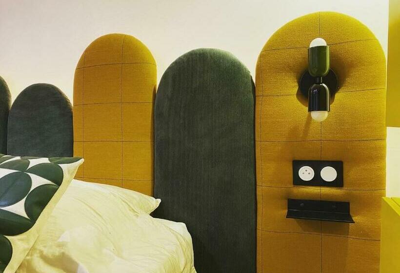 بنسيون Halte à Reyrieux