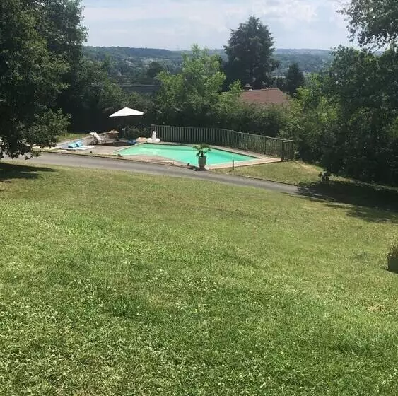 ペンション Halte à Reyrieux