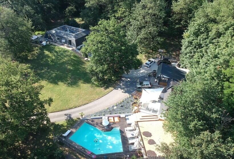 بنسيون Halte à Reyrieux