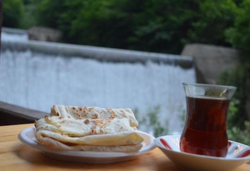 تختخواب و صبحانه şelale Apart