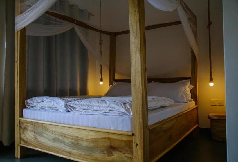 هاستل Hakuna Woga Inn