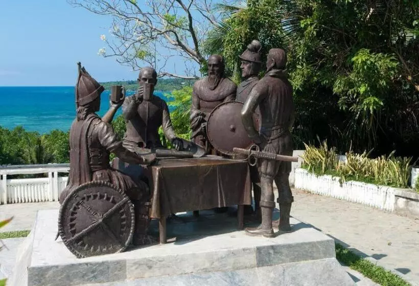 ホテル Bohol Emerelle S Tourist Inn