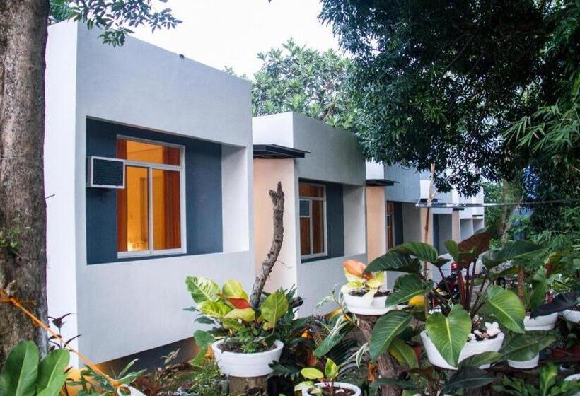 בית מלון כפרי Bohol Emerelle S Tourist Inn