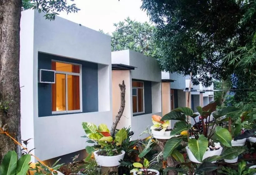 ホテル Bohol Emerelle S Tourist Inn
