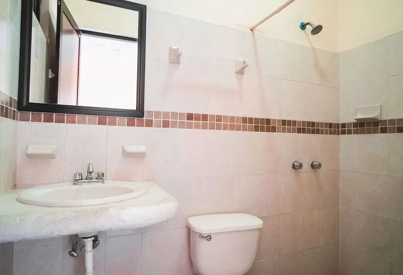 Capital O Hotel Aurora, Tuxtla Gutiérrez
