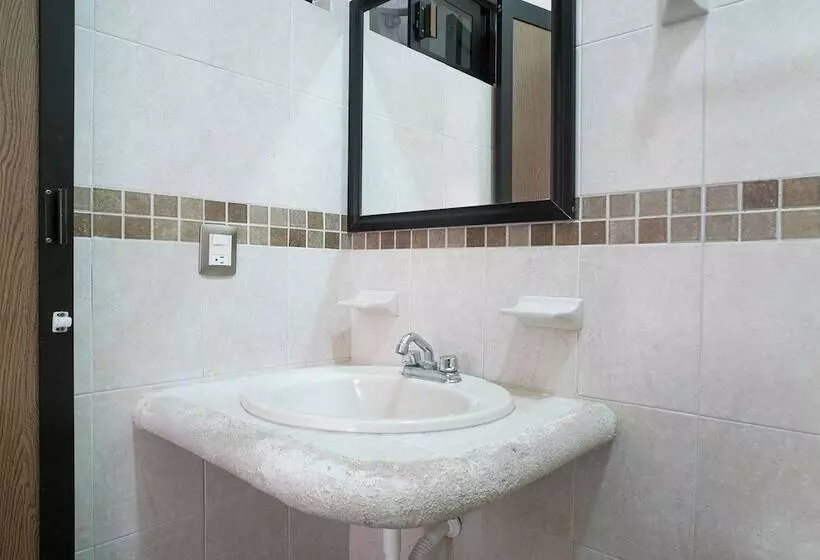 Capital O Hotel Aurora, Tuxtla Gutiérrez