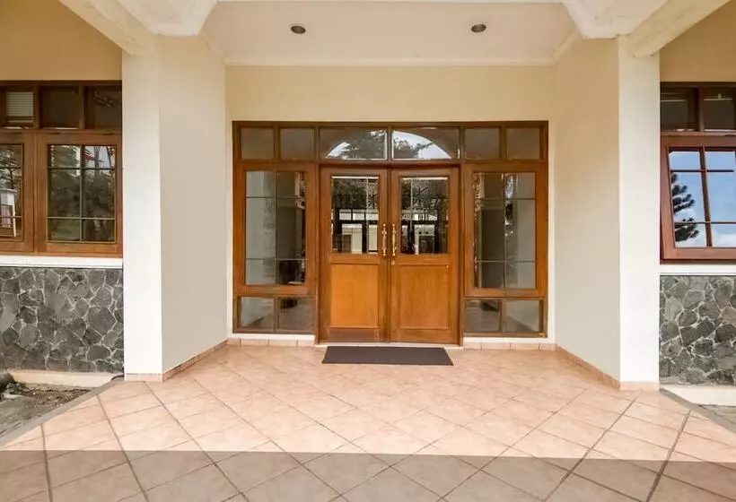 Hotell Wisma Langen Werdhasih