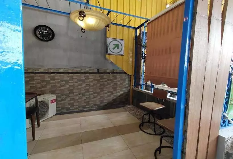 Hotelli Oyo 3375 Sumatera Agustinekost