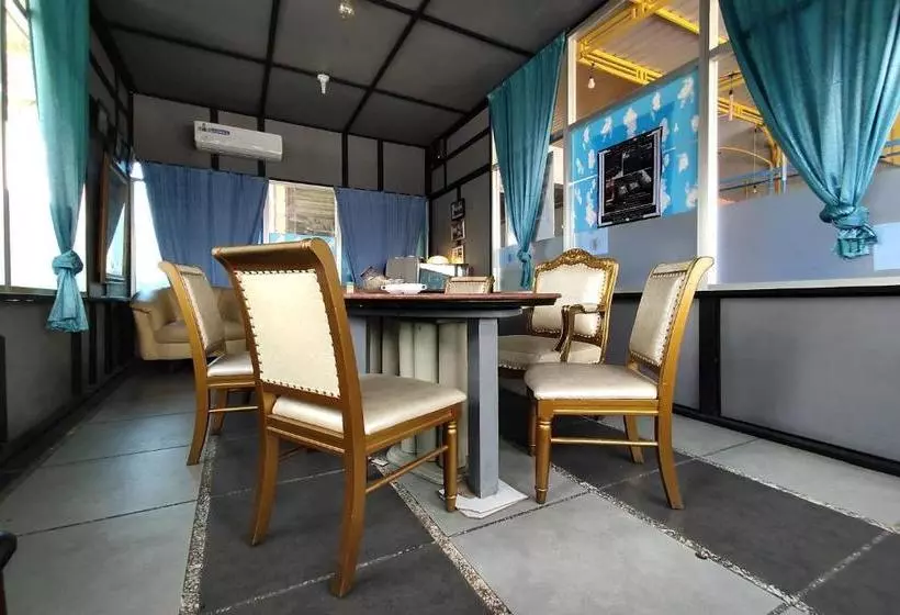 Hotelli Oyo 3375 Sumatera Agustinekost