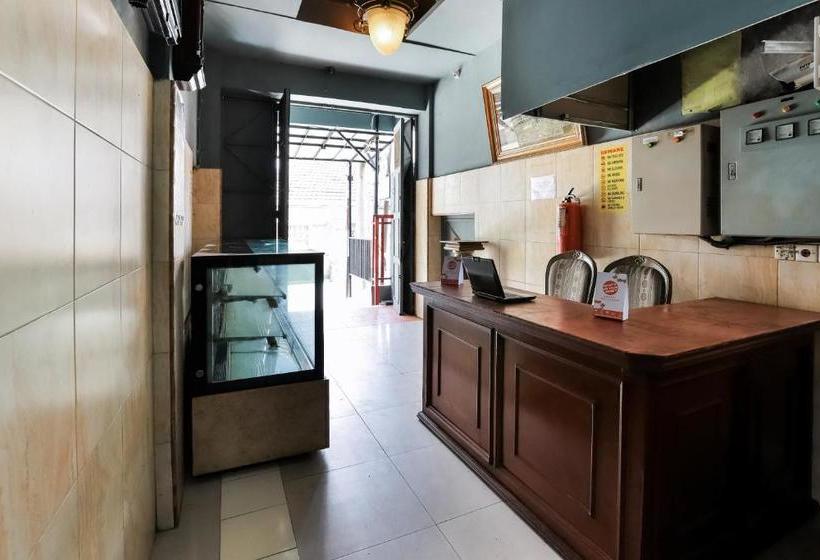 Hotel Oyo 3375 Sumatera Agustinekost