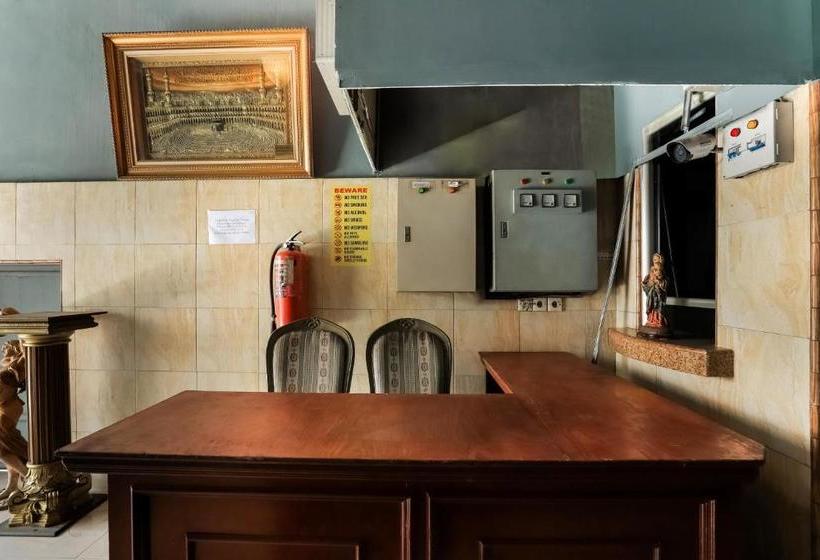 Hotel Oyo 3375 Sumatera Agustinekost