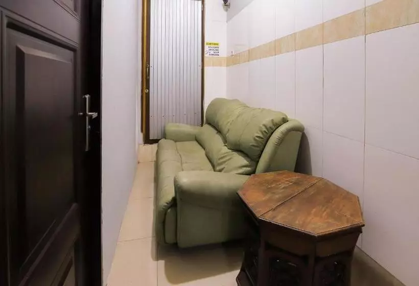 Hotelli Oyo 3375 Sumatera Agustinekost