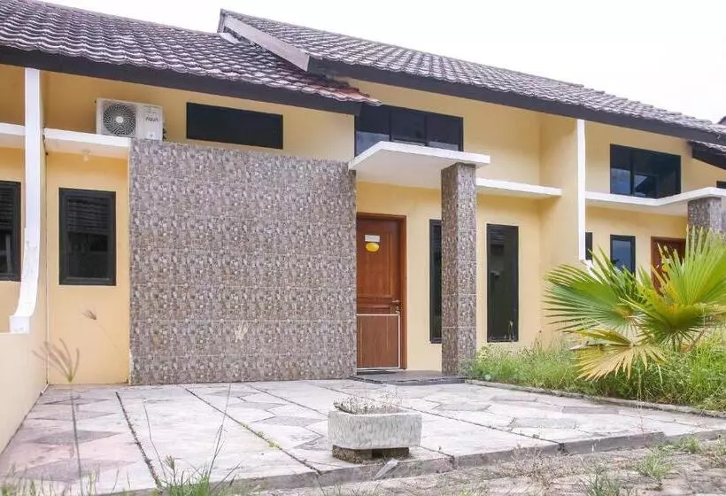 ホテル Oyo 3438 Pasir Padi Inn
