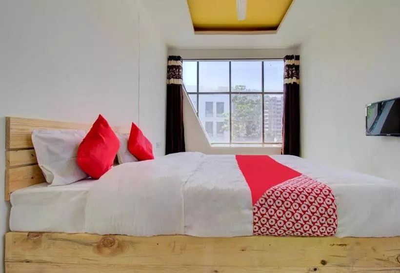ホテル Oyo 70282 Soham Service Apartment