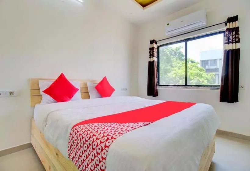 ホテル Oyo 70282 Soham Service Apartment