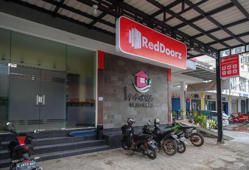 Szálloda Reddoorz Near Taman Pantai Alam Indah Tegal
