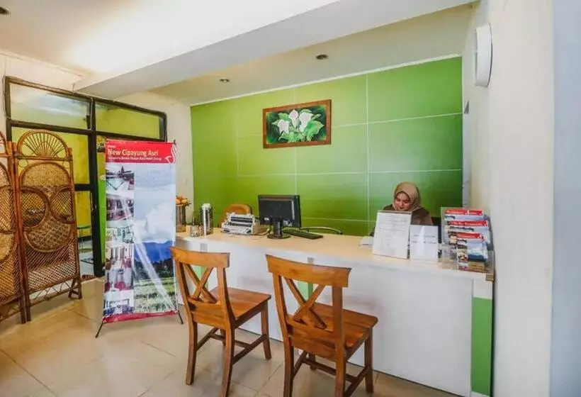Hotelli Reddoorz Plus At Megamendung Puncak Bogor