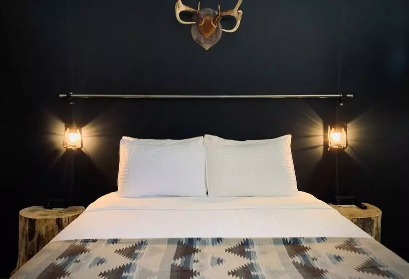 مُتل Outdoors Inn