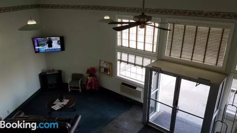 مُتل Simple Rewards Inn