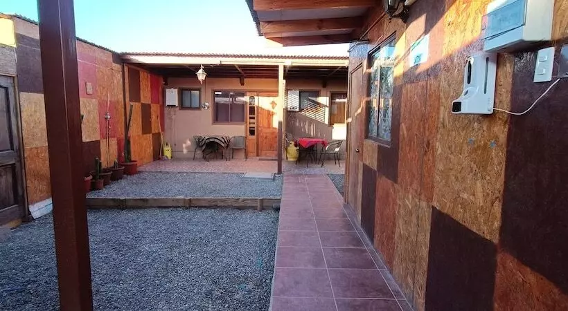 پانسیون Hostal Yurak
